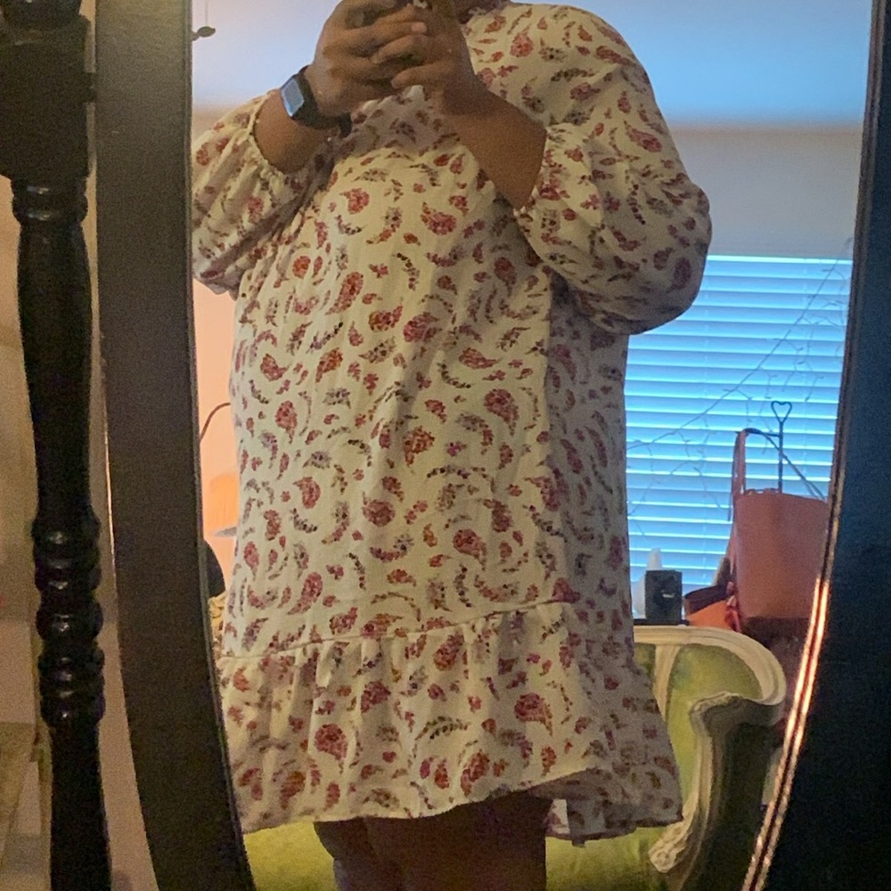 Cute Spring Dress - Picture 3 of 4